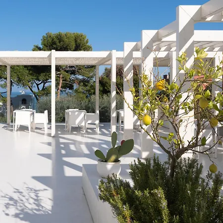 Отель La Chiave Dei Trabocchi 4*